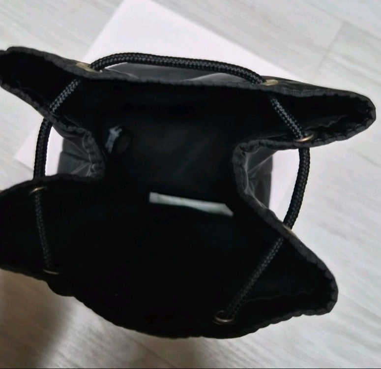 지방시 뷰티 복조리파우치 (새상품)--1