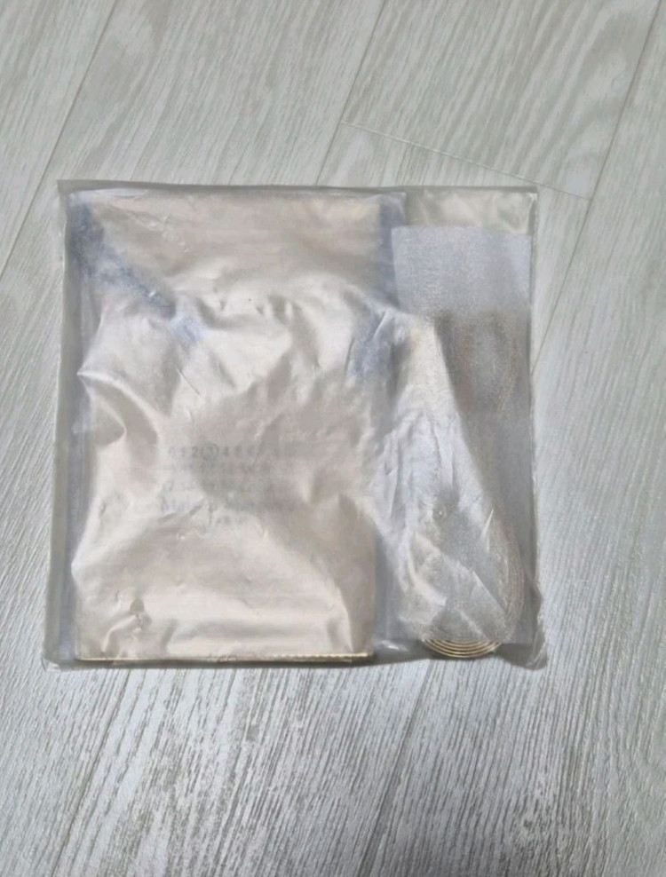 메종 마르지엘라 뷰티 스트랩 파우치(새상품)--3