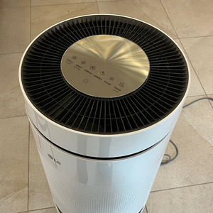 LG 퓨리케어 360° 공기청정기 (AS193DWFA / 1년 사용)