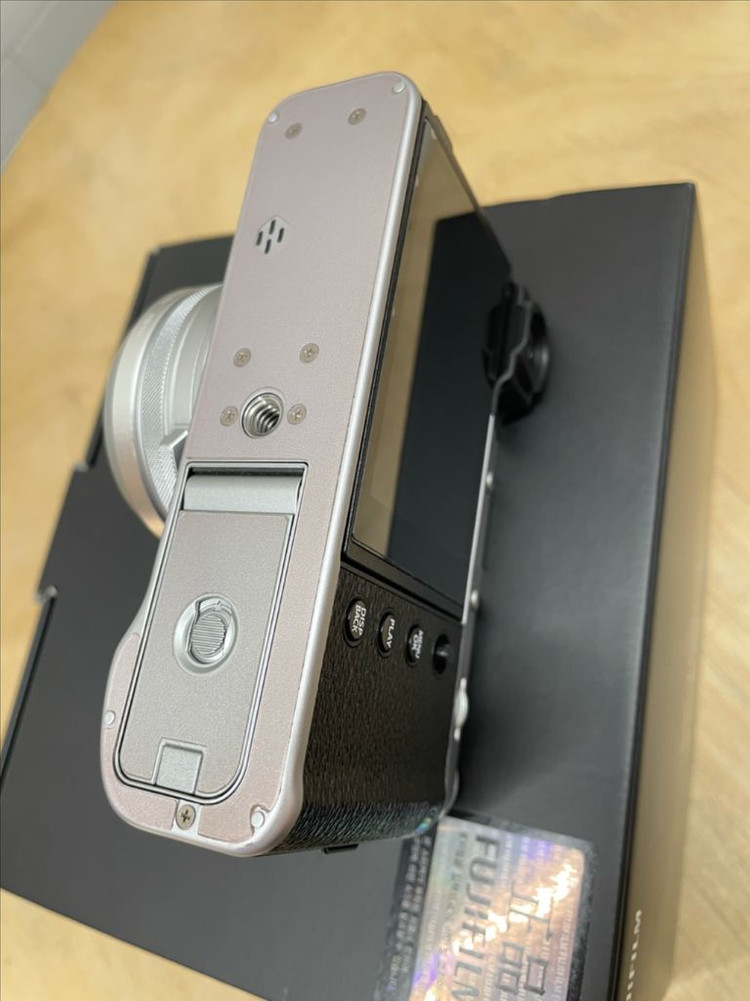 후지필름 x100v 실버 풀박스+케이스+스트랩+필터+메모리카드+배터리2--5