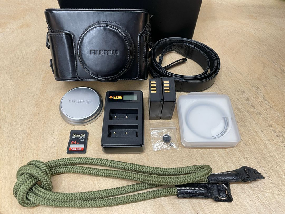 후지필름 x100v 실버 풀박스+케이스+스트랩+필터+메모리카드+배터리2--8