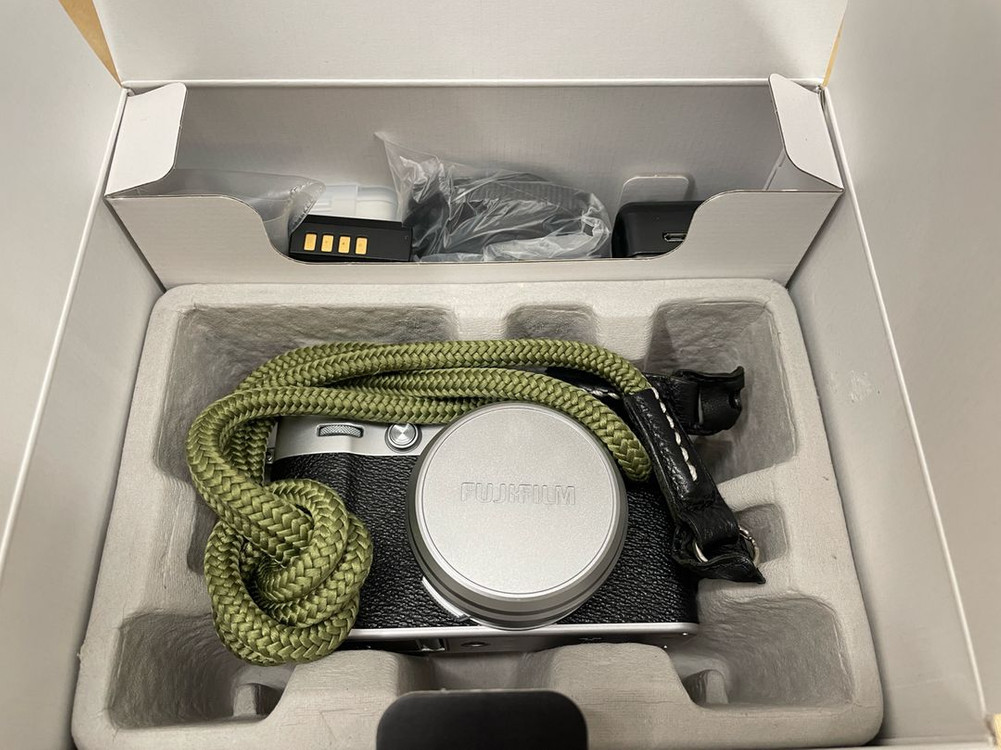 후지필름 x100v 실버 풀박스+케이스+스트랩+필터+메모리카드+배터리2--9