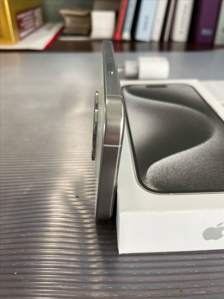 아이폰15프로 512GB 화이트--4