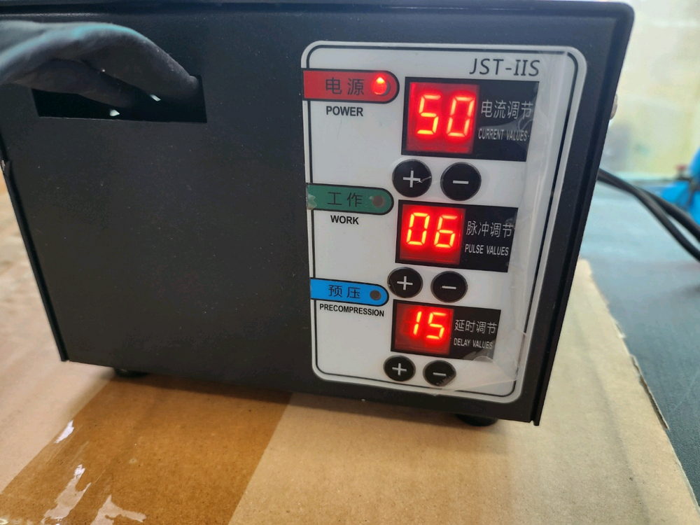 AC 18650 스팟 용접기 발판패드 포함 상태좋음 경기광주 택배가능--2