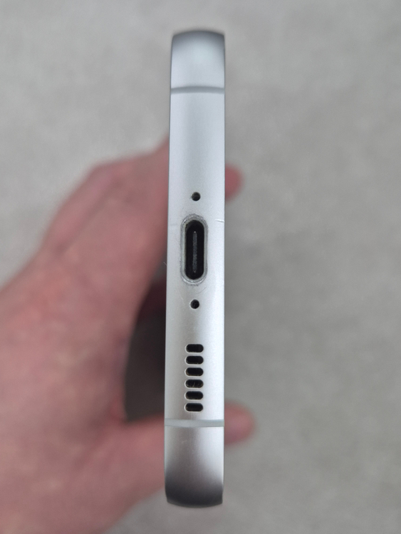 갤럭시 S23FE 256G 크림 판매합니다[32만]--1