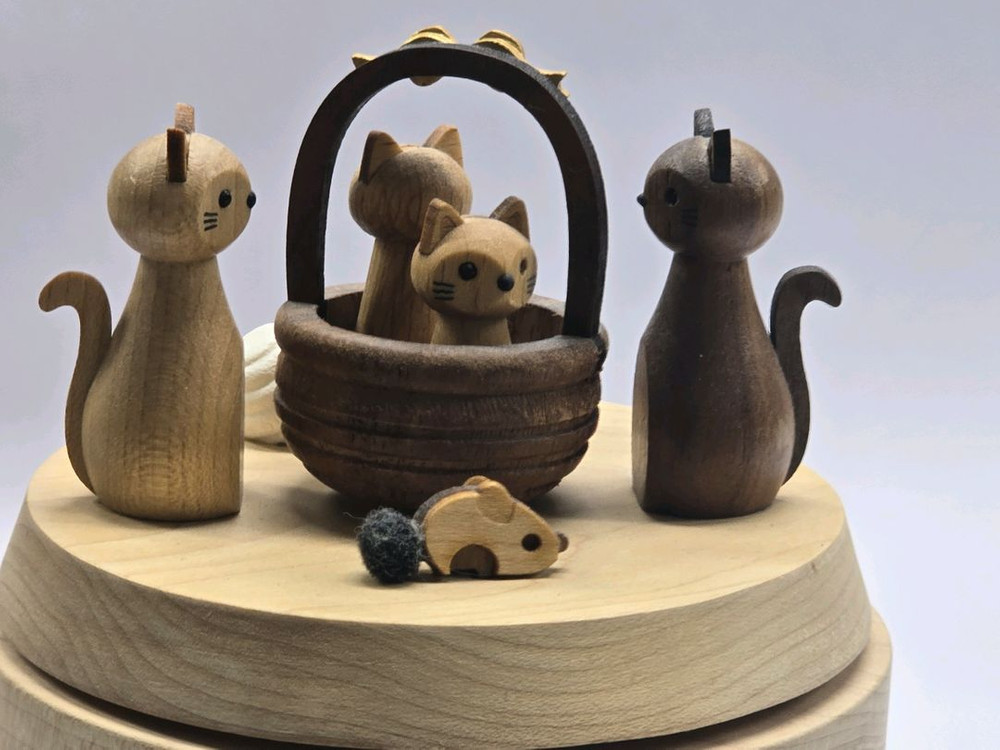 (배송비 포함)_(원목 오르골)우더풀라이프 그리팅 키티--3