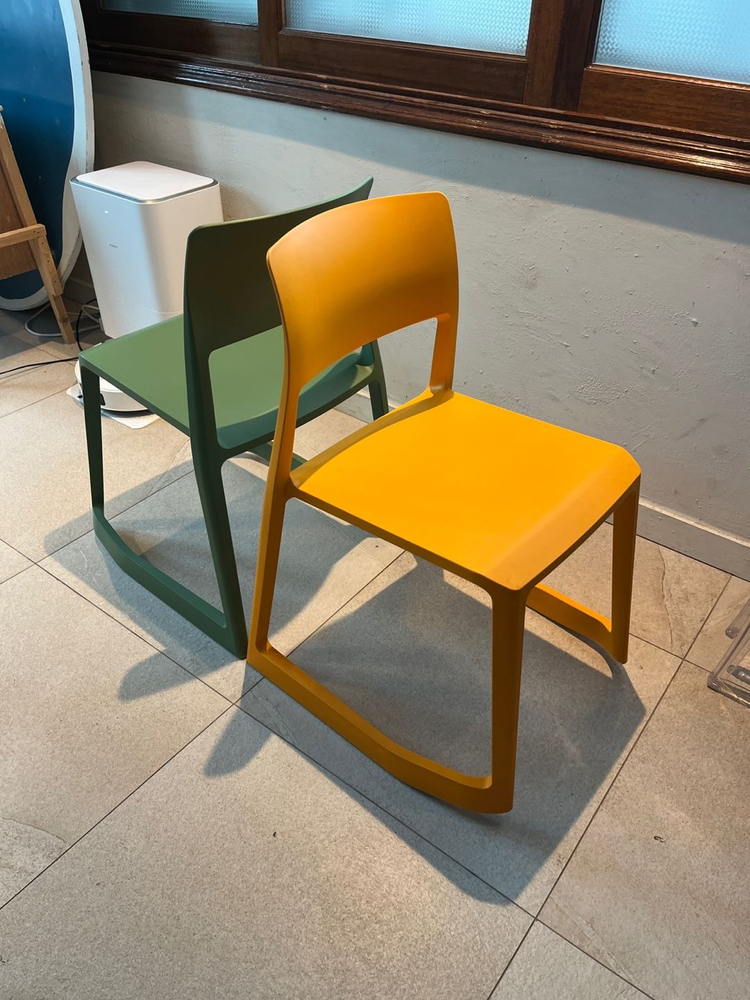 비트라 팁톤 RE 체어 (인더스트리얼 그린/망고)--2