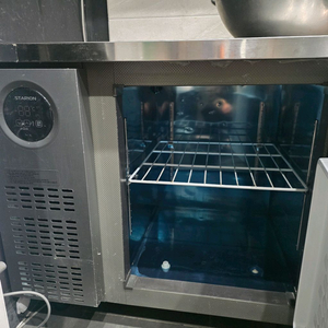 24년식 스타리온 900 테이블냉장고 SR-T09BARC