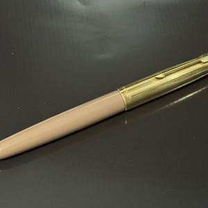 파카51 골드필드캡 코코아 배럴 14K X~F 데미사이즈 만년필 NOS 미사용품