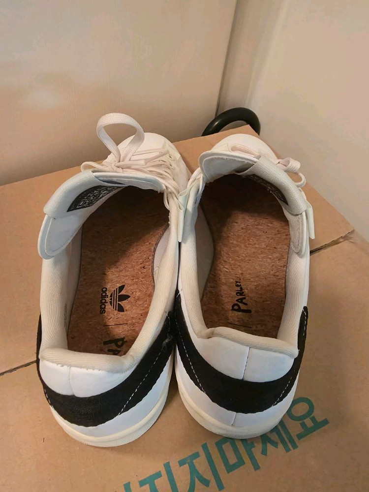 아디다스x팔리 콜라보 스탠스미스 280 이미지
