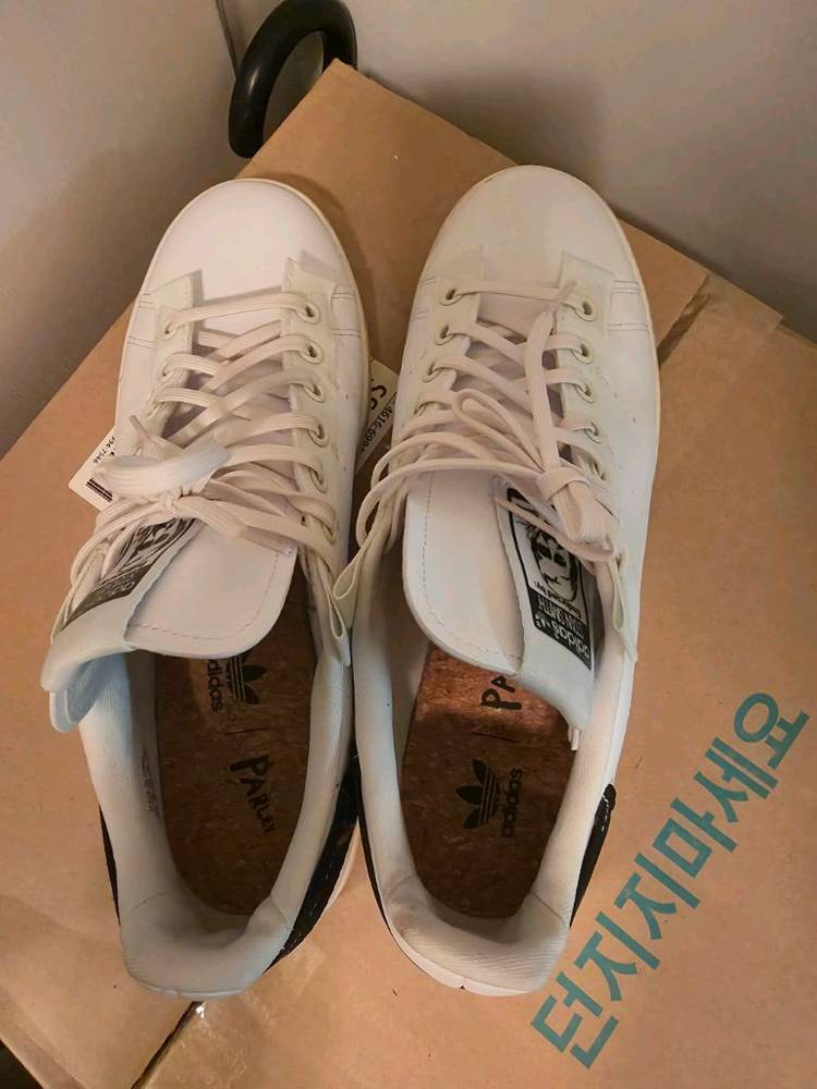 아디다스x팔리 콜라보 스탠스미스 280 이미지