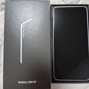 갤럭시s25 FE 화이트 256g 팝니다(단순개봉 초S급)