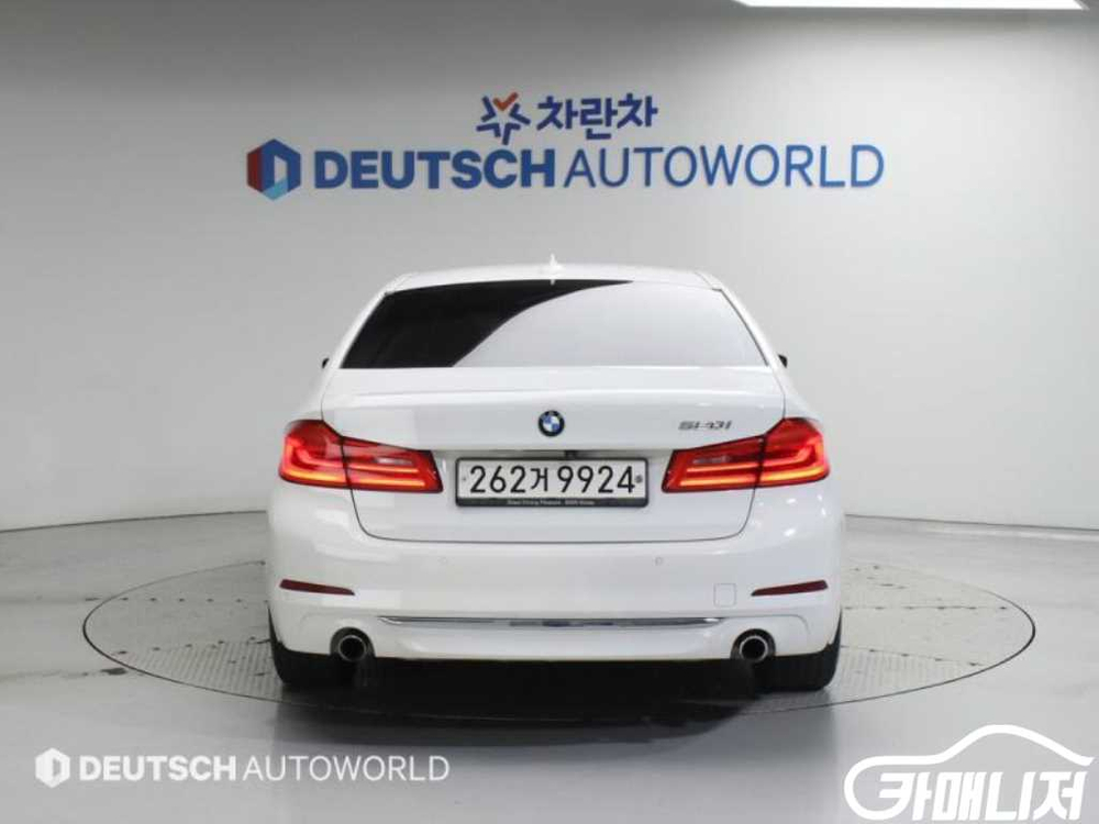 [BMW]5시리즈 (G30) 520i 럭셔리 #앱특가--3