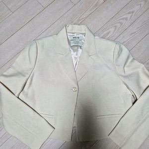 모조에스핀 크롭자켓(새상품)