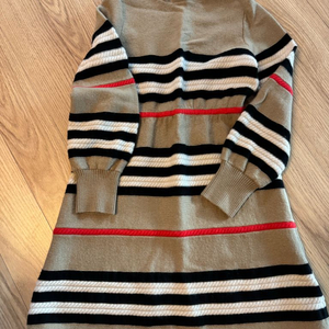 버버리 니트 원피스 10Y