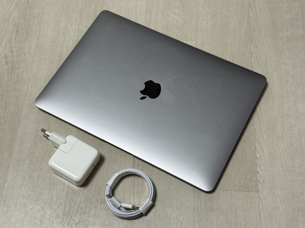 (배터리94) 맥북 에어 m1 13인치 8 256--7