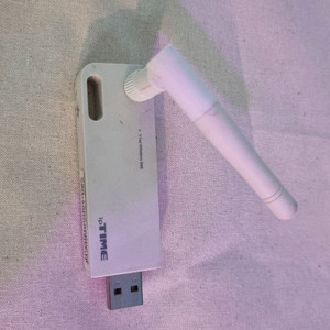 ipTIME A1000UA 무선 랜카드 (안테나형 고감도 수신기)