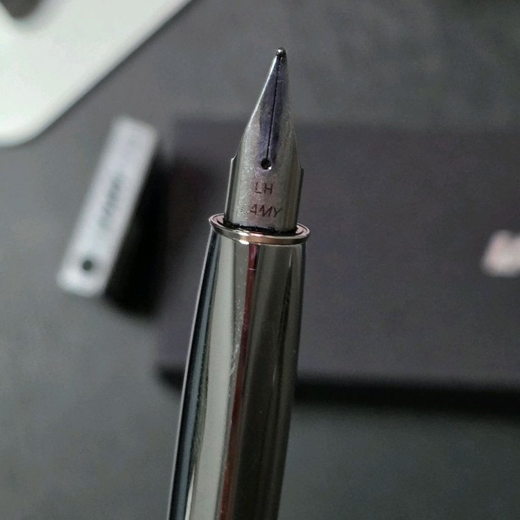 라미 이데오스 만년필 (EF,LH 닢)--1