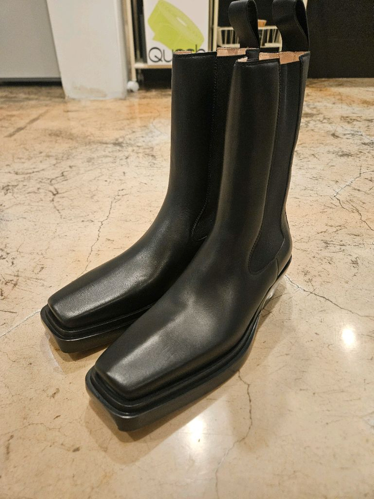 보테가 베네타 블랙 풀탭 린 여성 부츠 새상품 미착용 사이즈 36 1/2--2