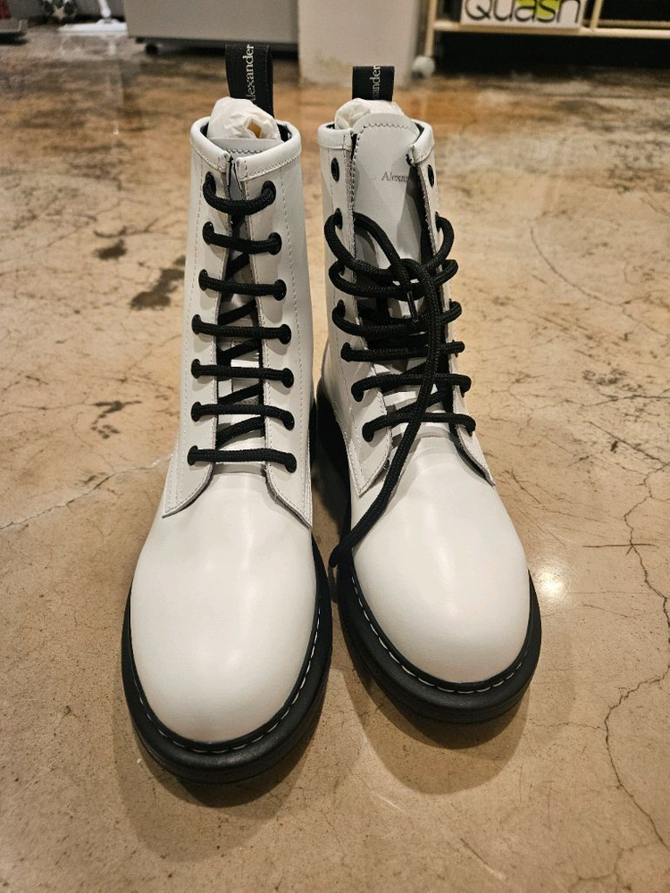 알렉산더 맥퀸 여성 앵클 부츠 화이트 미착용 새상품 사이즈 37--5