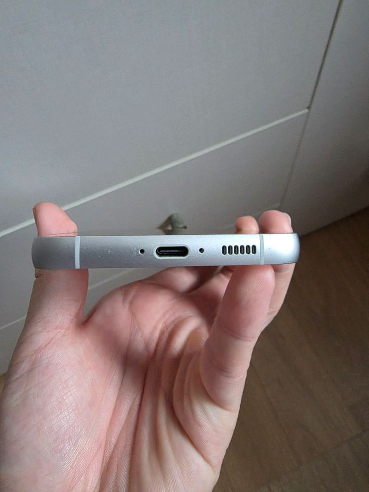 스마트폰 실버 256GB--9