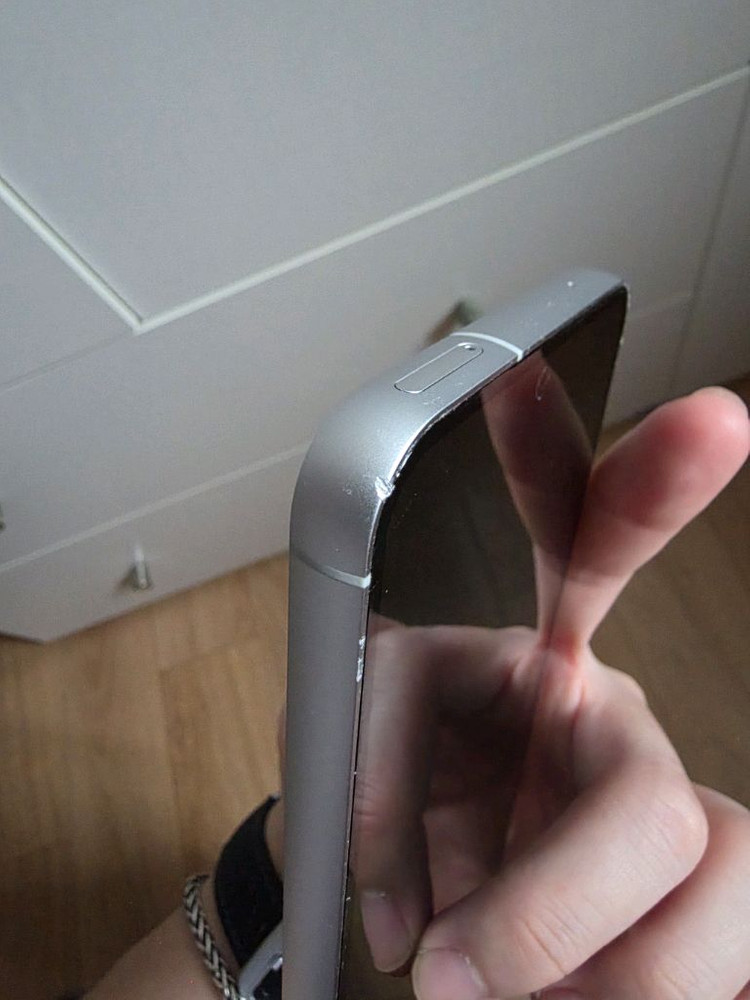 스마트폰 실버 256GB--10