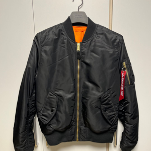 알파인더스트리 슬림핏 MA-1 블랙 M사이즈 새제품