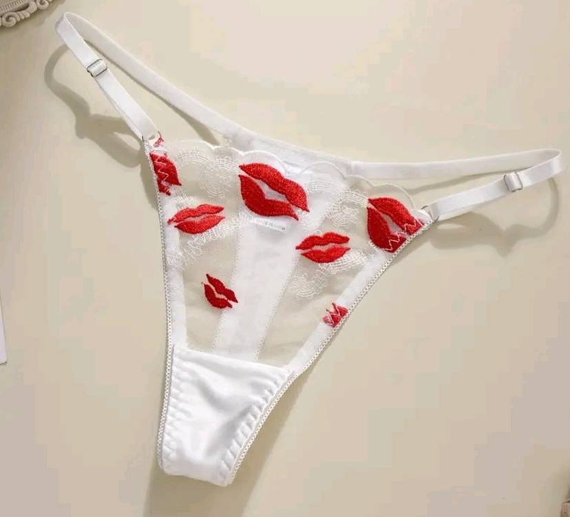 립스틱 자수 브라팬티 세트--2
