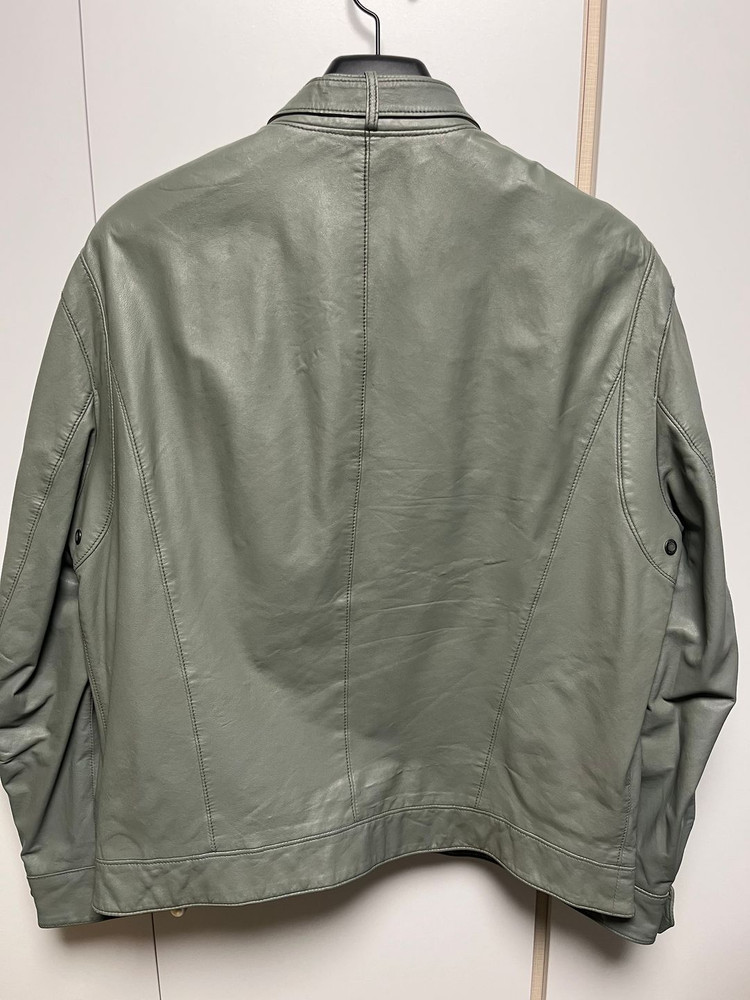 살바토레 페라가모 세이지 그린 양가죽 라이더 자켓 100사이즈 이미지