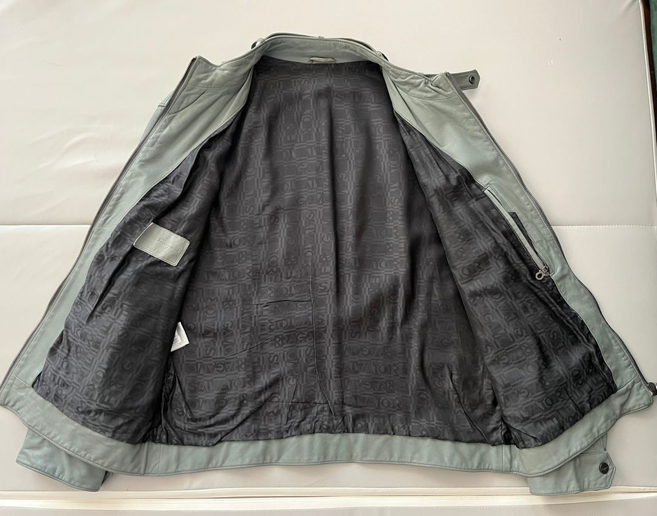 살바토레 페라가모 세이지 그린 양가죽 라이더 자켓 100사이즈 이미지