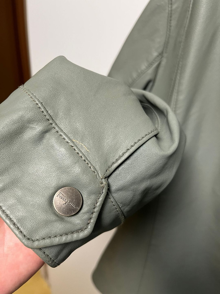 살바토레 페라가모 세이지 그린 양가죽 라이더 자켓 100사이즈 이미지