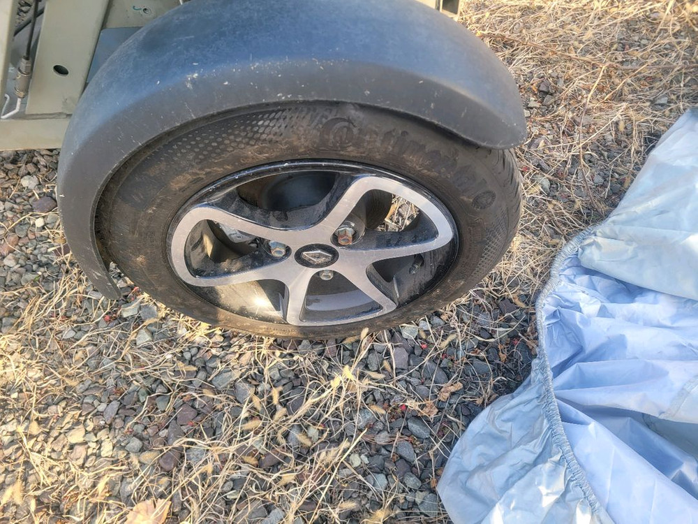 버기카 제작용 차대 미션(트위지) 이미지