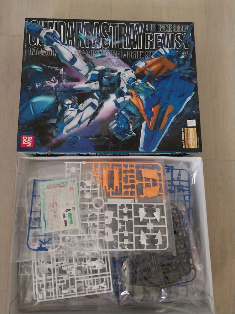 건담 MG 블루 프레임 리바이스 팝니다--1