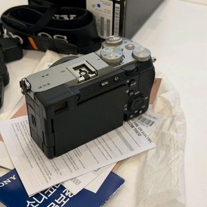 소니 A7CR 미러리스 카메라 실버색상