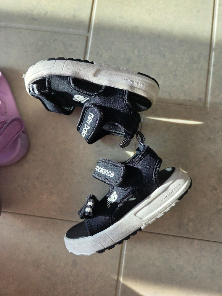 뉴발란스키즈 샌들 140사이즈--5