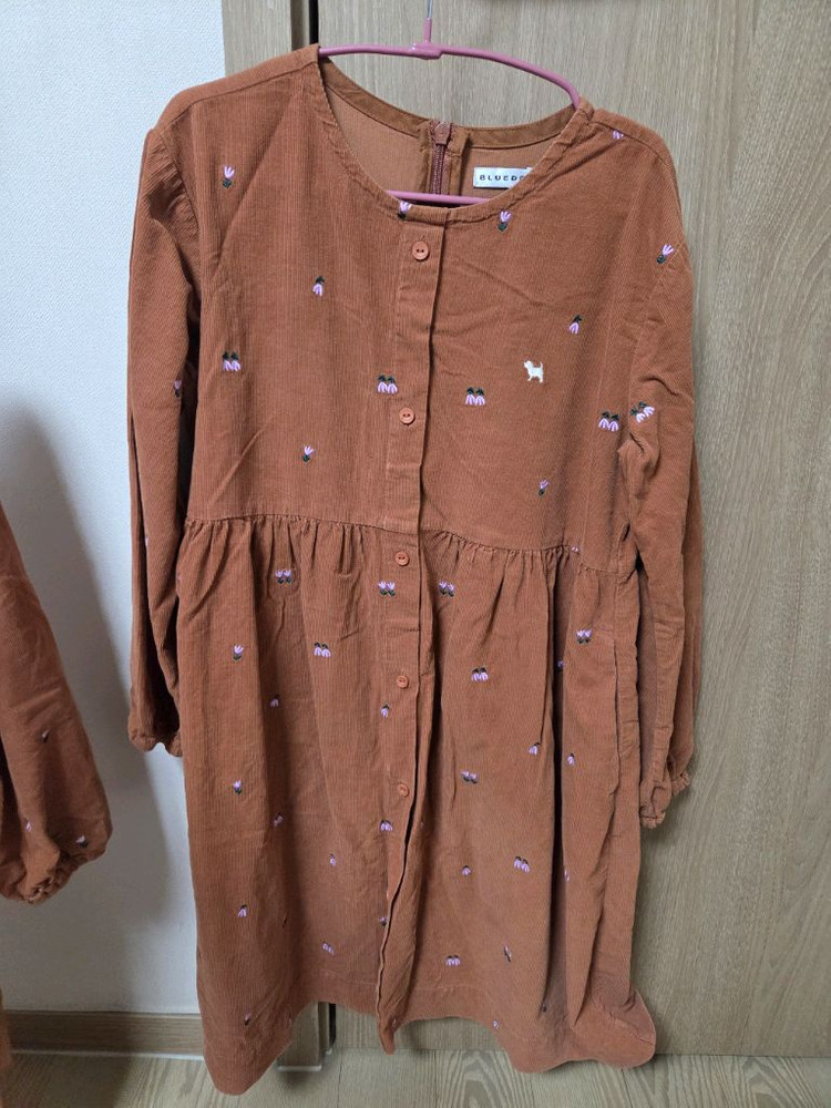 블루독 키즈 코듀로이 원피스 130 쌍둥이가능--0