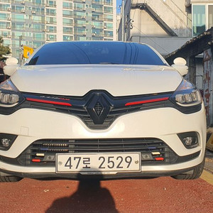 클리오1.5 디젤 18년 105,300km