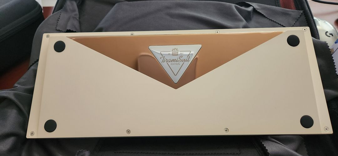 동왕 티라미슈 수트--1