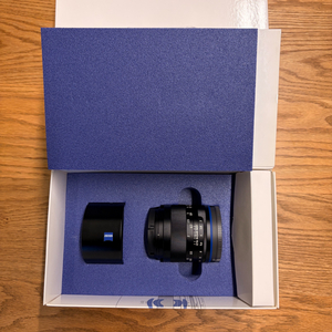 소니 록시아 loxia 50mm f2