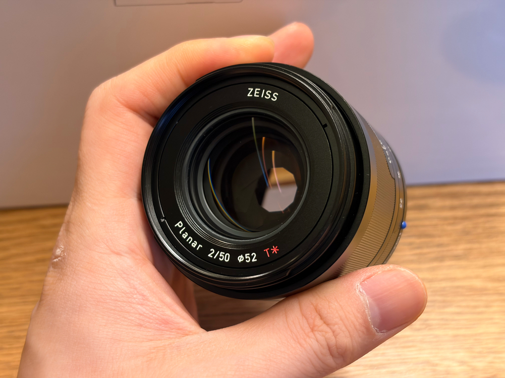 소니 록시아 loxia 50mm f2--2