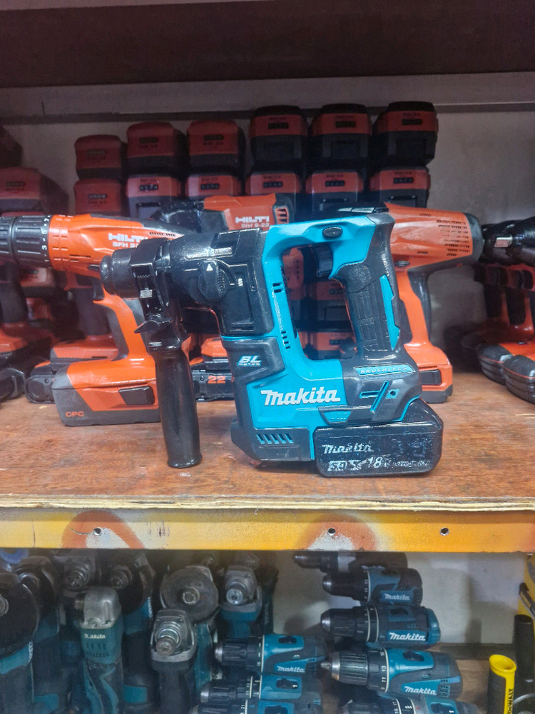 마끼다충전함마드릴DHR171 배터리포함.사진그대로 2번--0