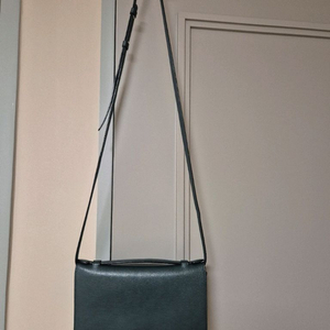 아서앤그레이스 델라 22 사이프러스