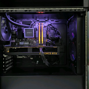 7950X3D 4070 Ti SUPER 본체 팝니다.
