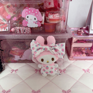 마이멜로디 딸기 인형 키링 이미지