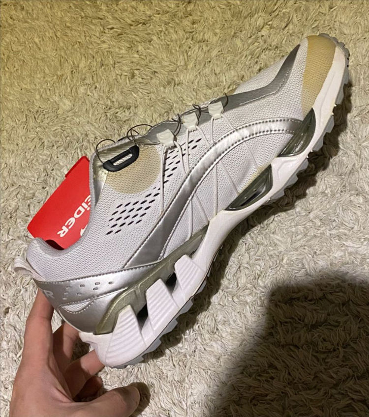 [새상품] 아이더 워킹화 270--1