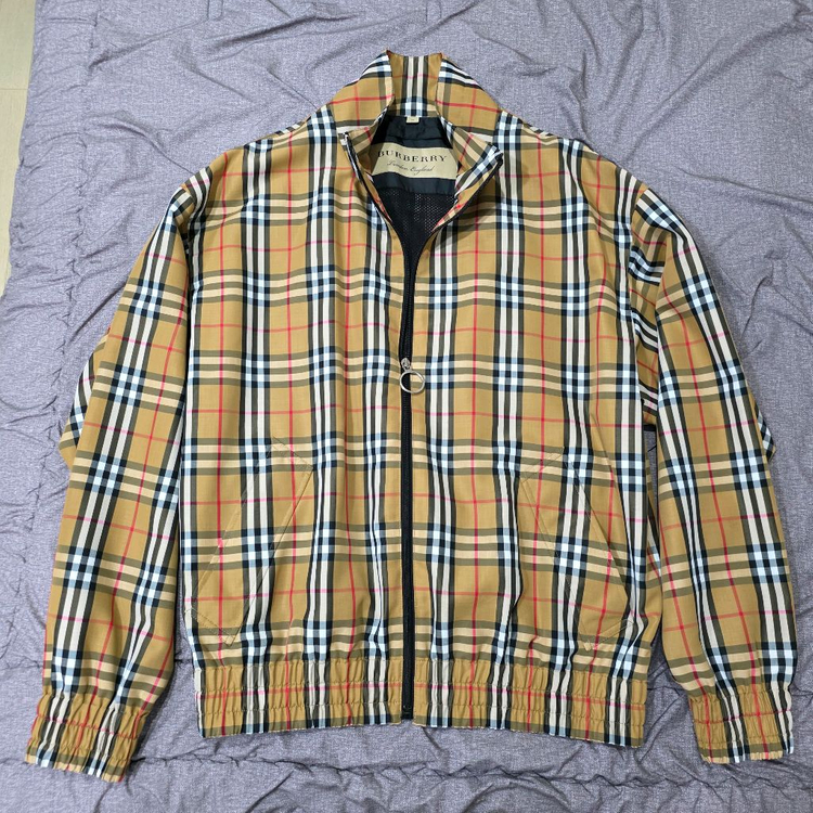 버버리 정품 뉴클래식 체크 바람막이 54--0