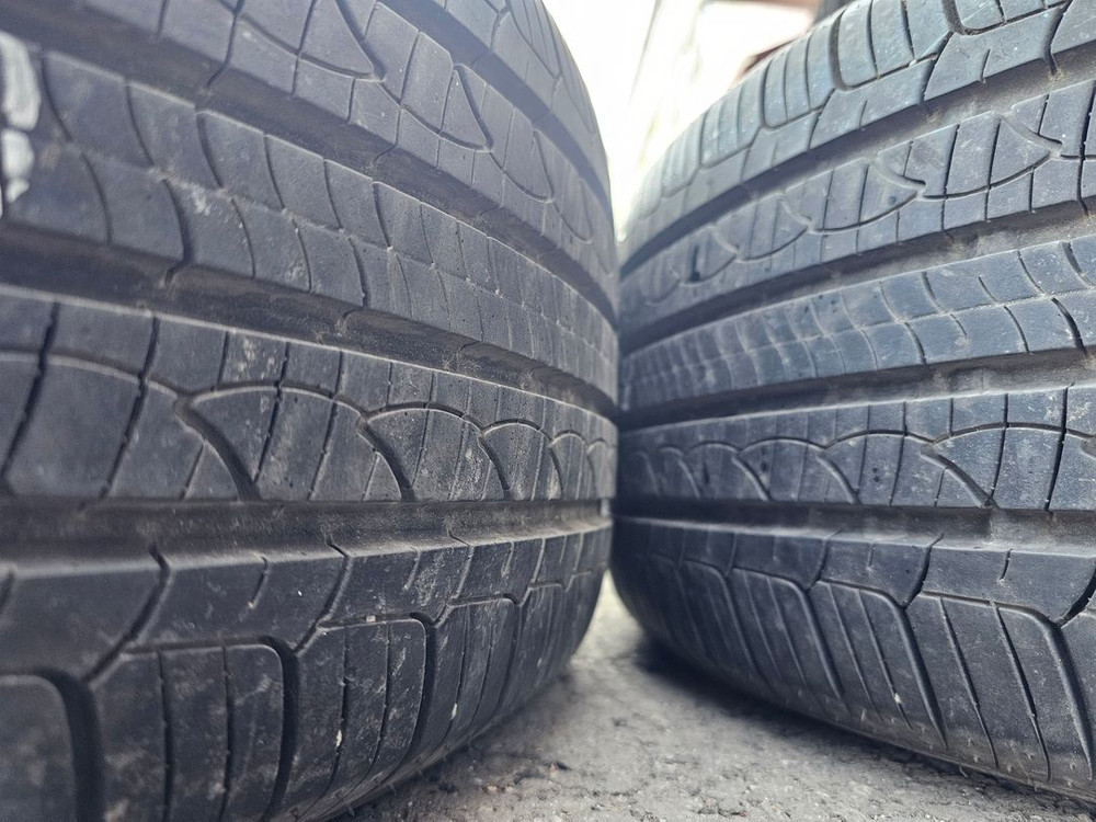 #에쿠스VI 18인치 중고 휠타이어세트 팝니다.245 50 18--5