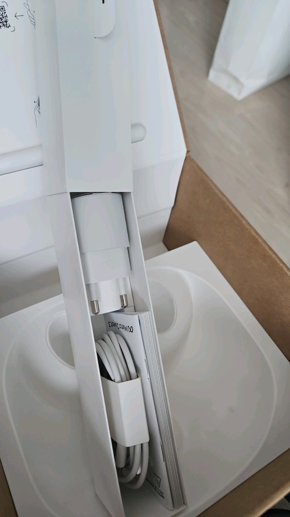 메타 퀘스트3 팝니다--2