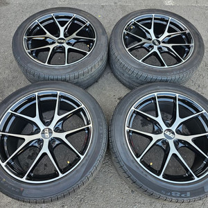 #BBS ST 18인치 휠타이어 세트 팝니다.245 45 18