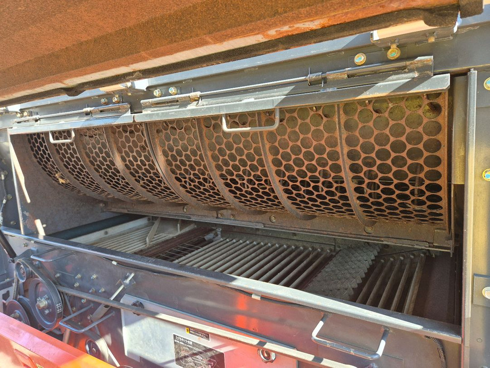 콩콤바인 구보다 ARH380 범용콤바인 이미지